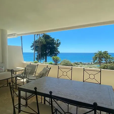 Luxury In Granados Playa Lejlighed Estepona