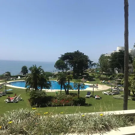 Luxury In Granados Playa エステポナ